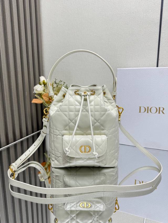 Authentic, High-Quality Version This Dior Caro bucket bag is a new addition to