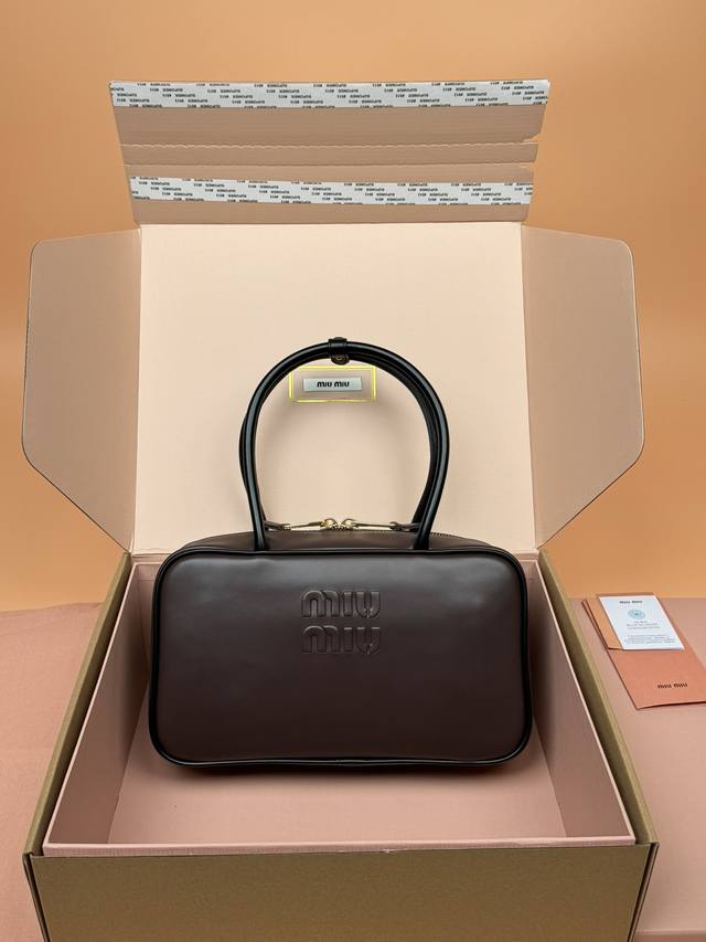 Original leather, with picture packaging Premium hardware, original leather, Be