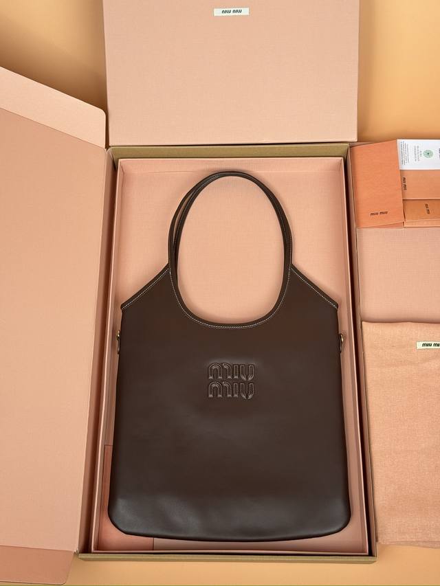 Original leather, with picture packaging Premium hardware, original leather, Iv