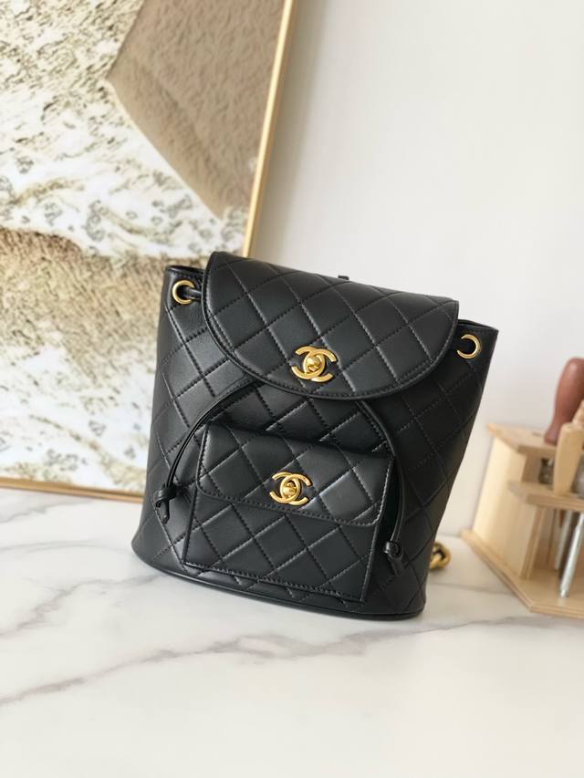 Chanevintage Backpack It's no exaggeration to say this is a vintage backpack tha