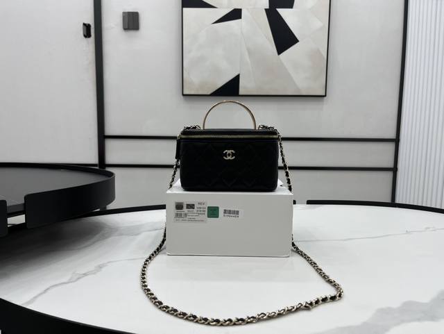 Top-quality old factory A96120 Chanel 24A new small cosmetic bag with caviar le