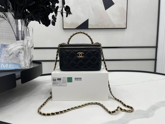 Top-quality old factory A68114 Chanel 22 new style, square box with black and go