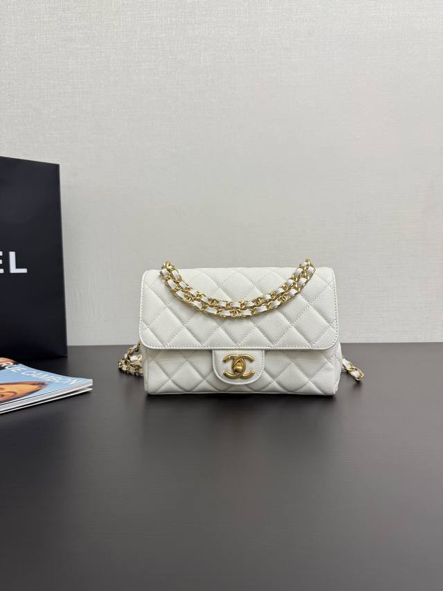 Original Leather, In Stock, 25p Cowhide, Double Chain, Medium Size I immediately