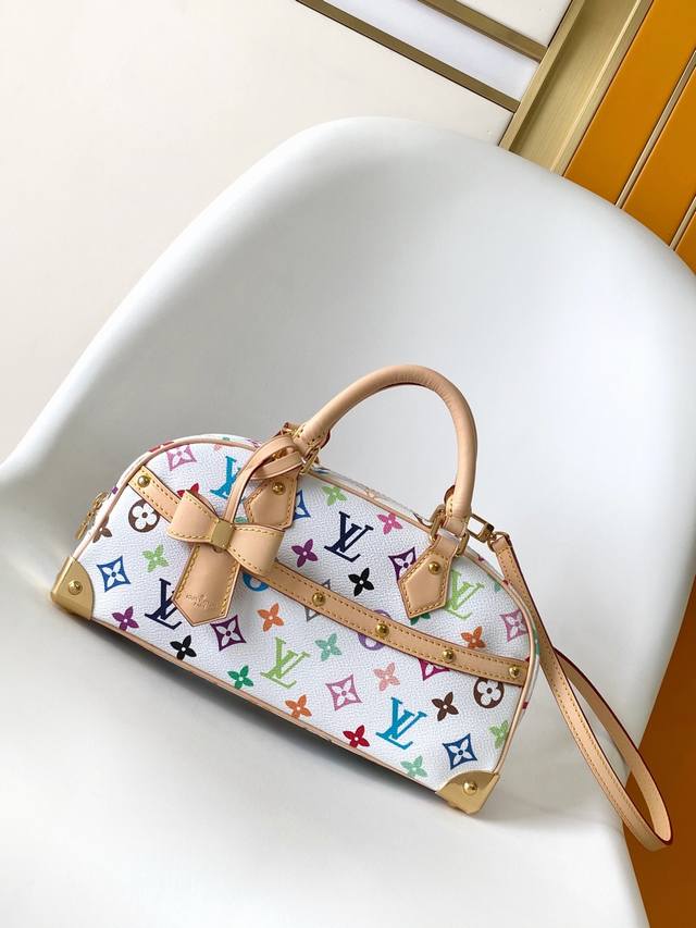 Dynamic 163 M13084 This Handbag East West is from the Louis Vuitton x Takashi Mu
