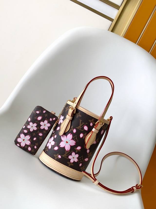 M13417 Top-tier original single-piece dynamic 163C This Nano Bucket handbag feat