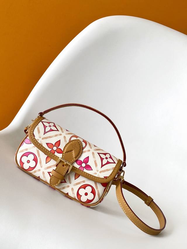 Top-tier original M83621 New Colorful Mini Baguette Bag. This Nano Diane handbag