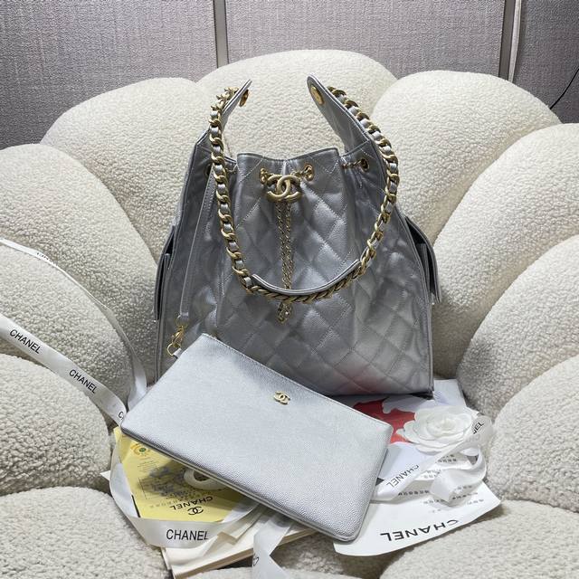 Early Spring Runway Collection Size: 40*30*15 Large 25C Early Spring Runway Col