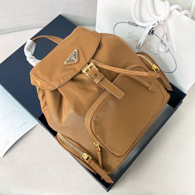 New Arrival 1Bz081 Backpack This backpack is made of imported nylon fabric. It f