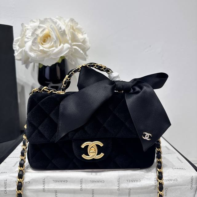 In stock! Chanel 25K Tweed CF bag, breathtakingly beautiful! Sisters, this year