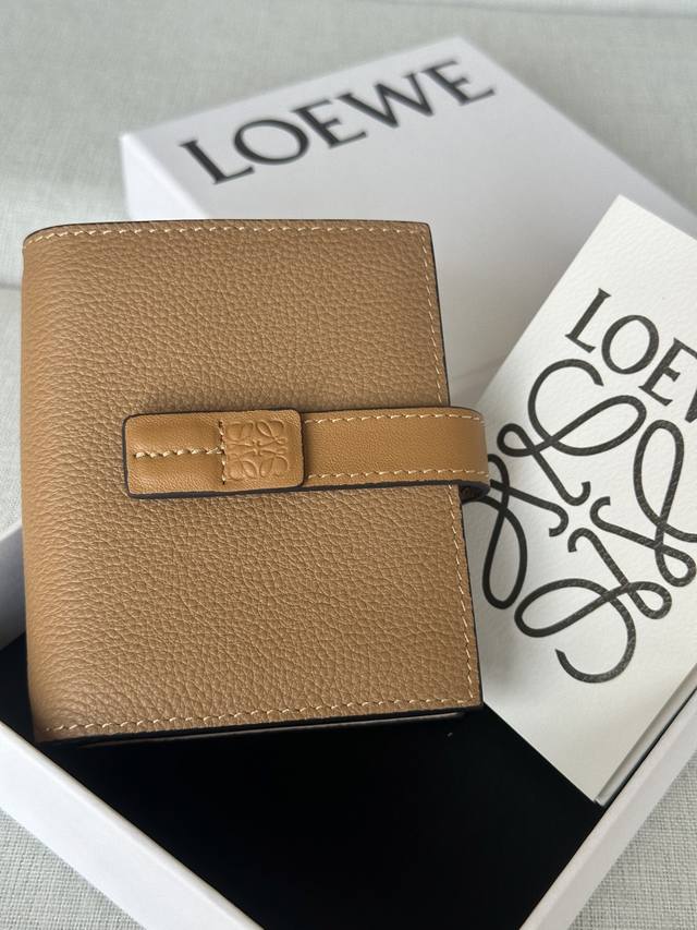 Original Leather X 2 + Packaging One zippered coin compartment, cowhide zipper