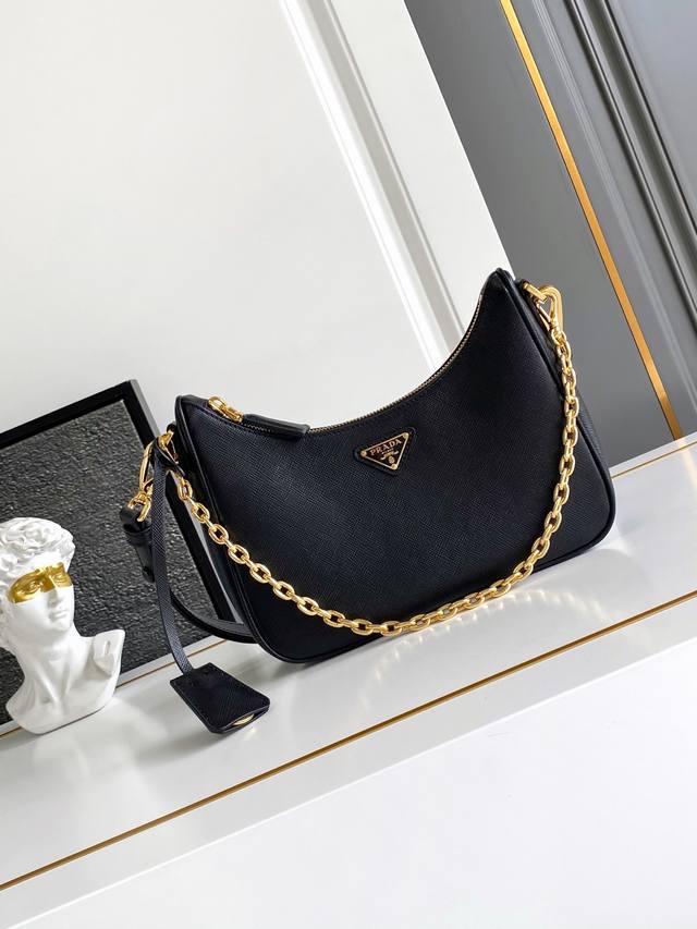New Upgraded Detachable Shoulder Strap This versatile handbag features clean lin