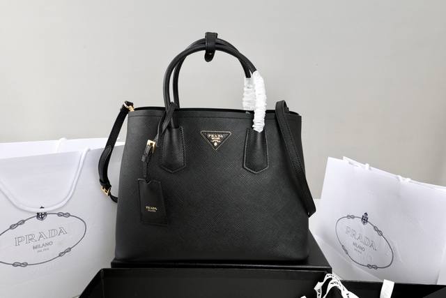 High-volume pricing Description: This new underarm bag features detachable and a