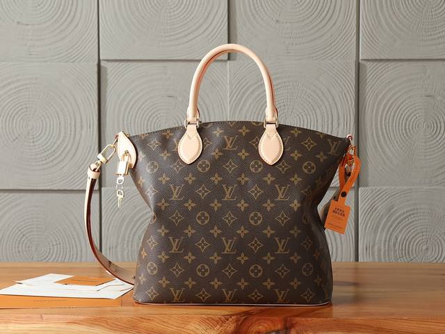 163C01 Dynamic Chip Top-Tier Original, Enhanced Lockit Bag Inspired by the Trave