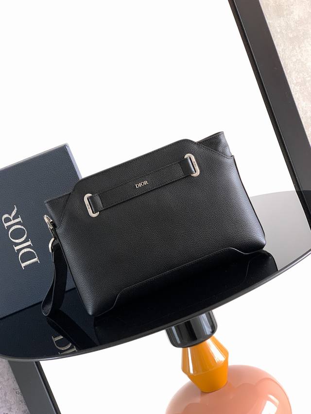 This Dior Normandie A5 triangle clutch is a new addition to the 2025 Winter Men