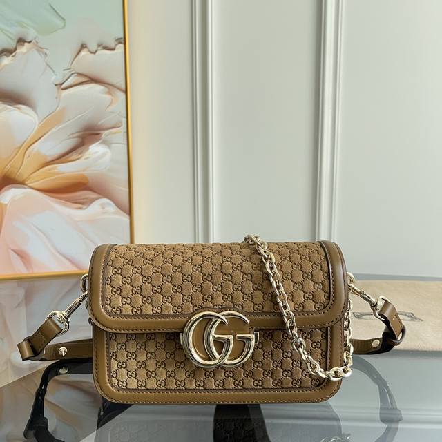 Exclusive background, real product photos, top-quality original item. Style numb