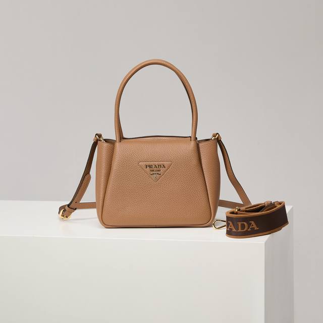 Premium Original Factory New Small Shoulder Bag 1Bc145 with Gold Buckle and Car