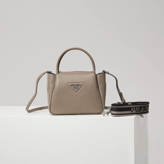 Premium Original Factory New Small Shoulder Bag 1Bc145 Silver Buckle Grey Shoul