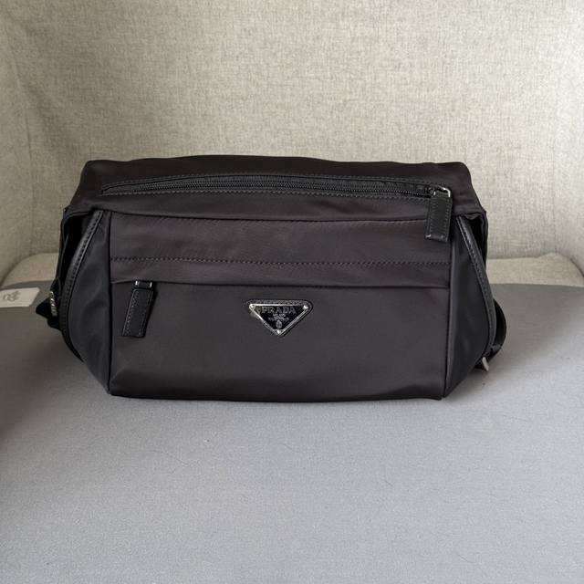 Upgraded Messenger Bag 2Vh994A Embroidered Check This flap-top shoulder bag is Upgraded Messenger Bag 2Vh994A Embroidered Check This flap-top shoulder bag is