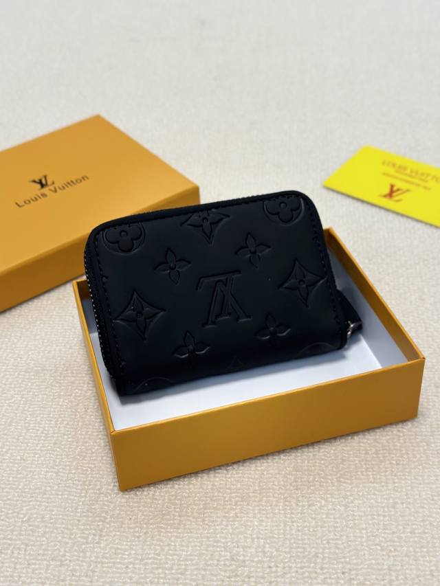 Card holder/coin purse. Color: Black, Size: 10x9 cm. Real photos of the genuine