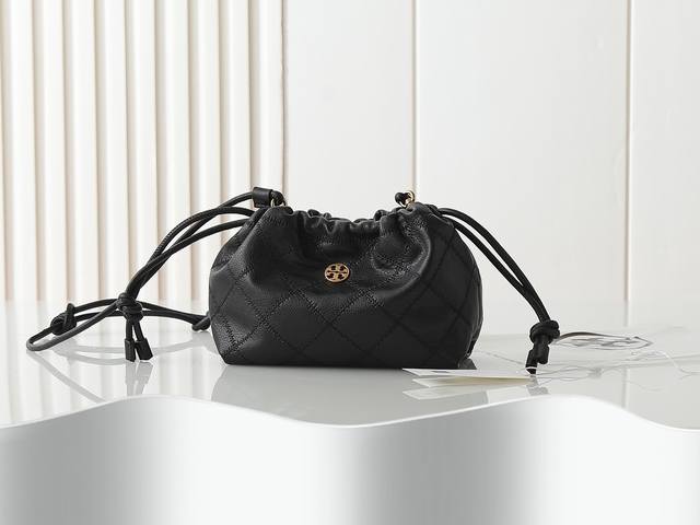 Willa Series Large Trash Bag (DDD) with drawstring and magnetic snap design, all