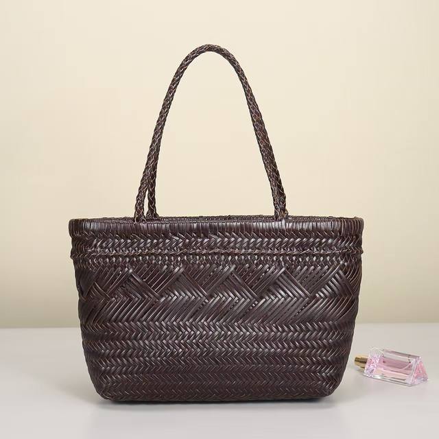 Dragon Diffusion Belgian brand French hand-woven handbag, pure cowhide hand-wove