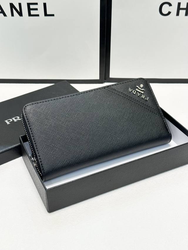 Color: Black; Size: 20X10; Prada best-selling cross-grain leather, same as in b