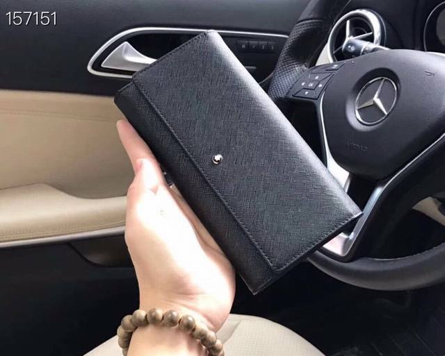 Top-quality original Montblanc bi-fold wallet, black, made of top-grade imported