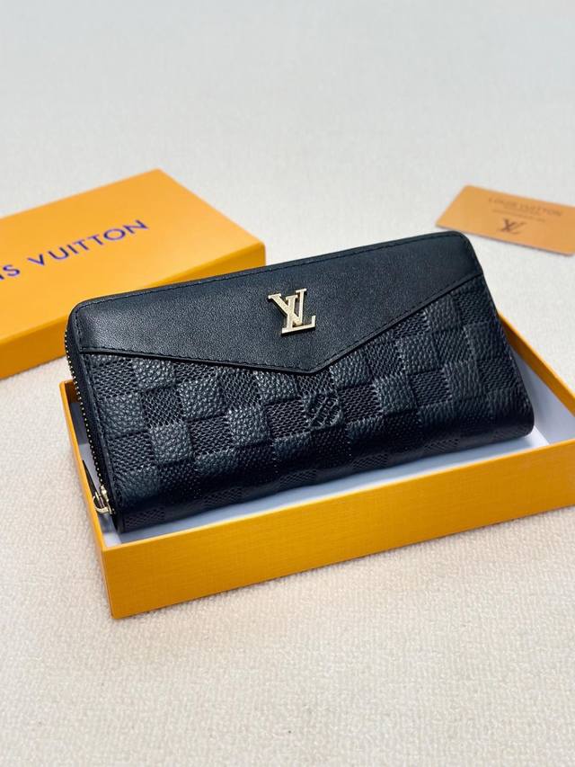Real photos, in stock. Color: Black. Size: 20X10L. New LV men's clutch bag, ori