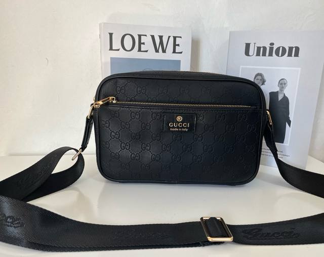 New Gucci men's crossbody bag, original quality business style, same as in bout