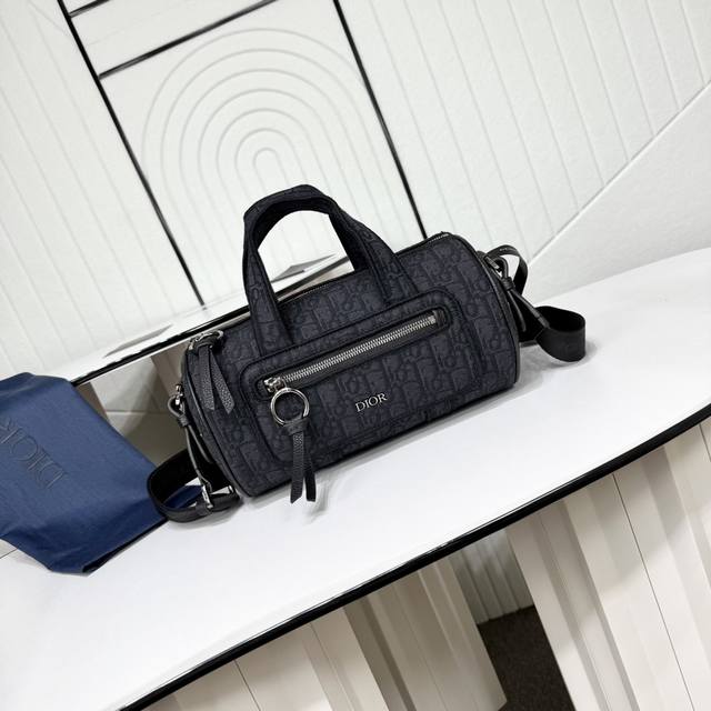 Top-quality original product on the market. Guaranteed imported top-grain cowhi