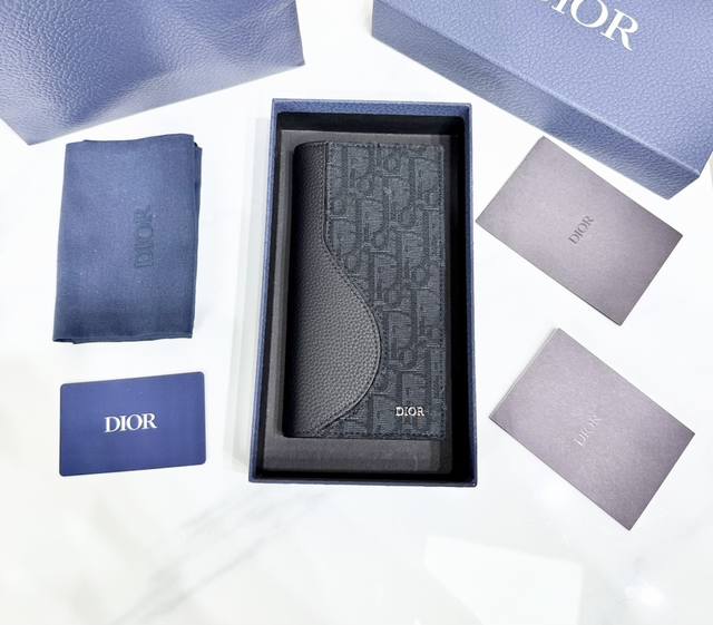 Top-quality original product on the market. Guaranteed imported top-grain cowhi