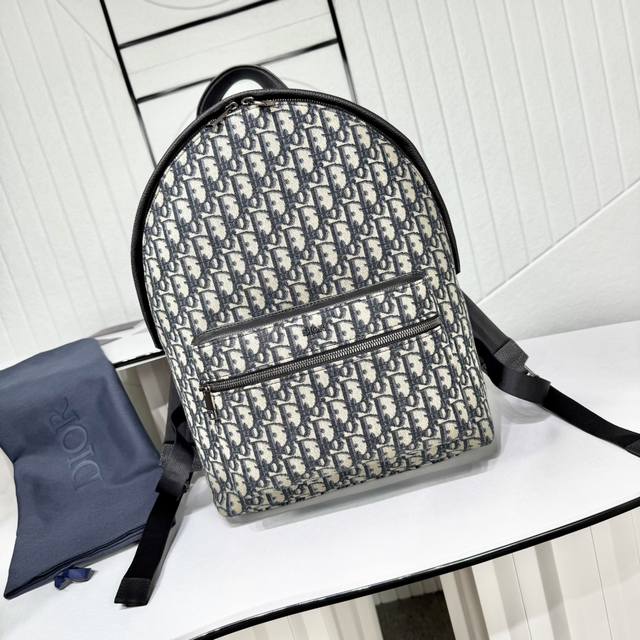 Top-quality original product on the market. Guaranteed imported top-grain cowhi