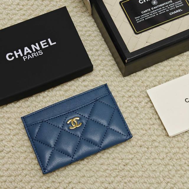 Chanel Classic Card Holder (Boutique Style) Style No.: A Made of cowhide caviar