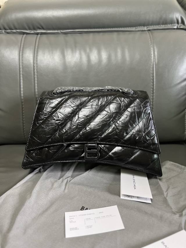 Original Single Item, High-Quality Balenciag* Paris Sega Crush Matte Pillow Bag