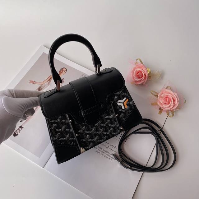 Goyard Mini Saigon Bag, new size, more refined and appealing, easier to wear. U