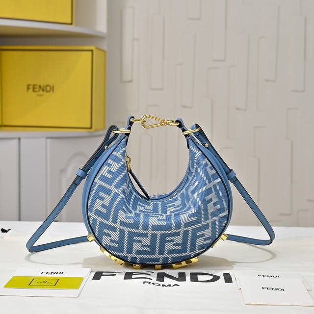 20 Size with box, model 1009. Comes with an adjustable long shoulder strap, chai