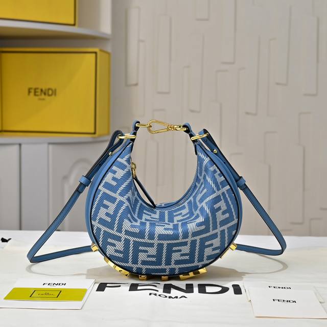 20 Size with box, model 1009. Comes with an adjustable long shoulder strap, chai