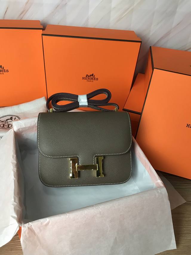 Factory price, comes with gift box, Constance leather, 19cm, imported Epsom lea