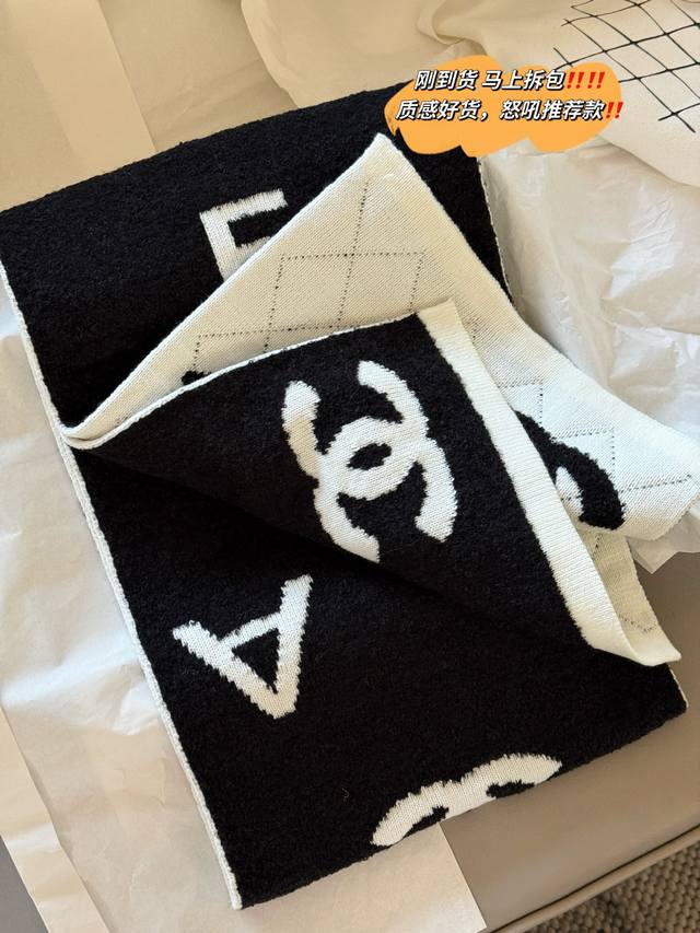 Box Included Size: 170*28Cm Just arrived and unpacked immediately Great quality