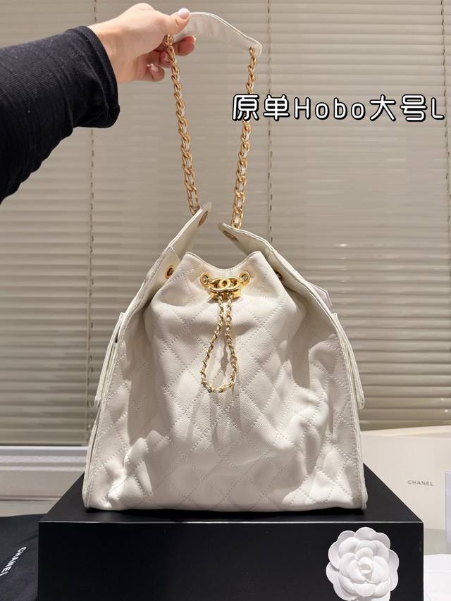 Caviar with Box Chanel 25S Hobo Large Size is Absolutely Stunning This year's Ch Caviar with Box Chanel 25S Hobo Large Size is Absolutely Stunning This year's Ch