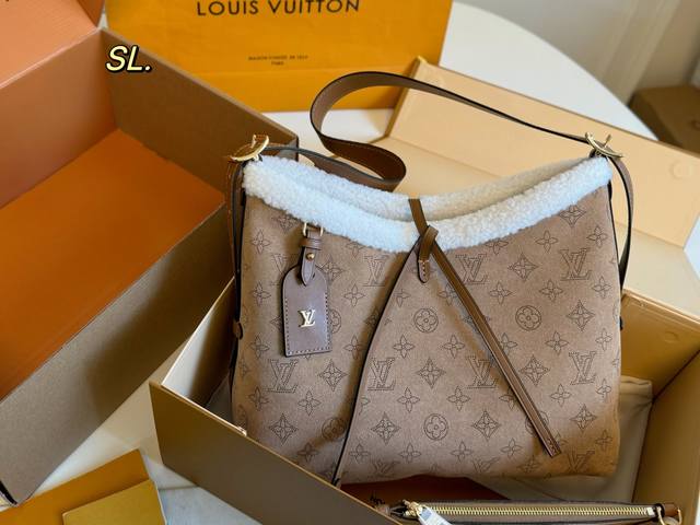 Folding Box/Airplane Box Size: 29