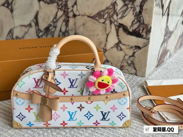 Box included Size: 27*19Cm L's Takashi Murakami bowling bag! This time, the whit