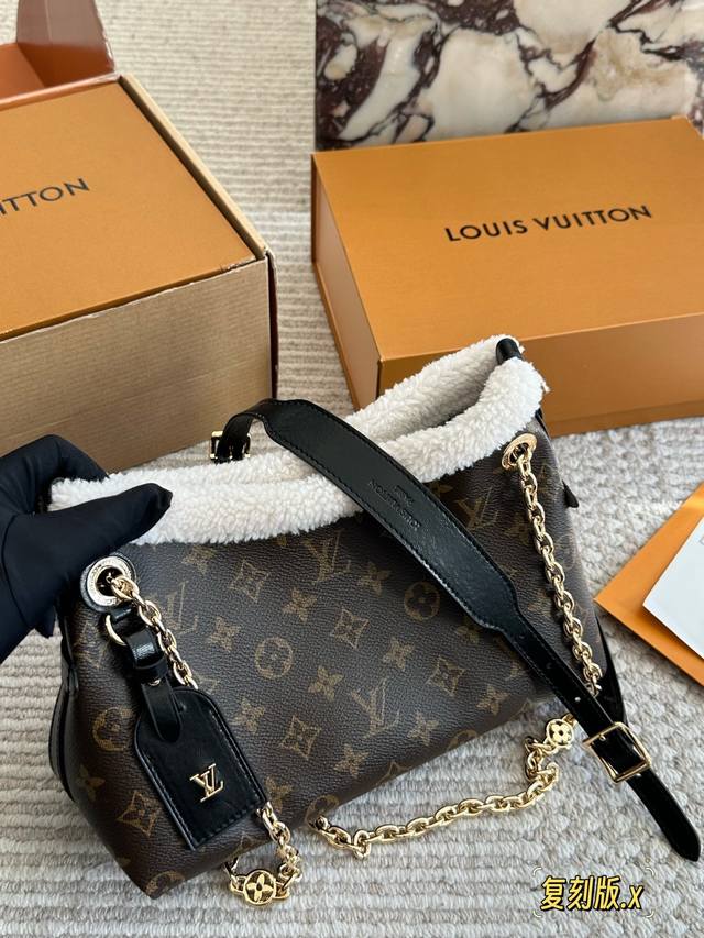 The new Carryall Bb The descriptions of the catfish whiskers and big gold chain