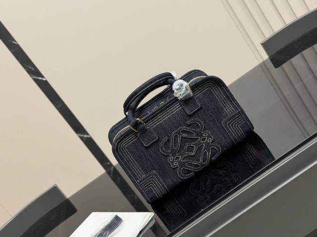 This is the most worthwhile vintage Loewe bag to buy! It's so spacious and has a