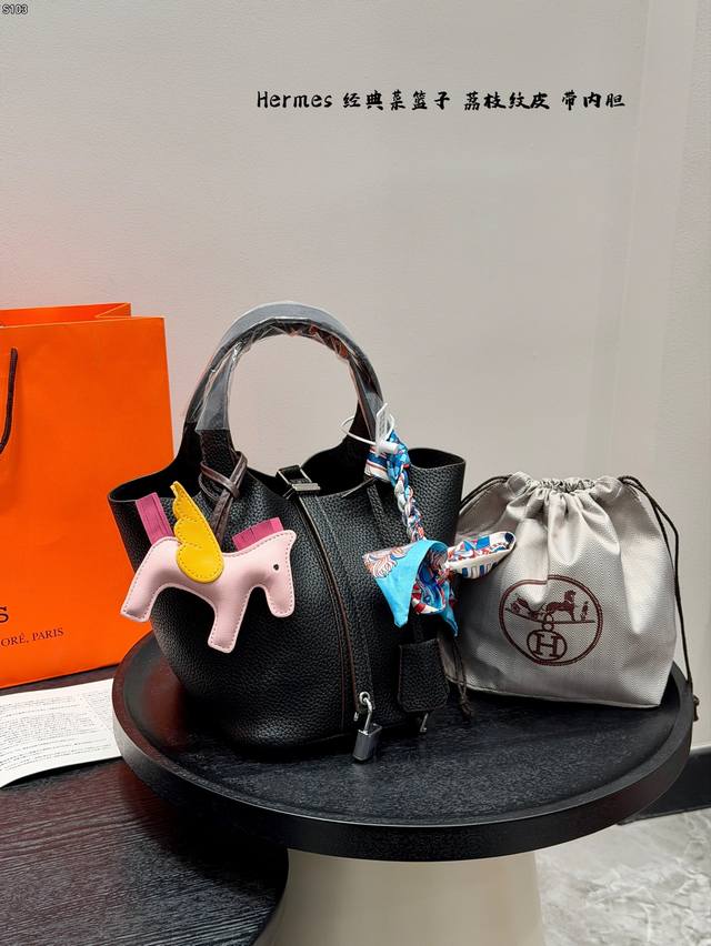 Gift Box Packaging Hermes Basket in pebbled leather The edge paint coating is ve