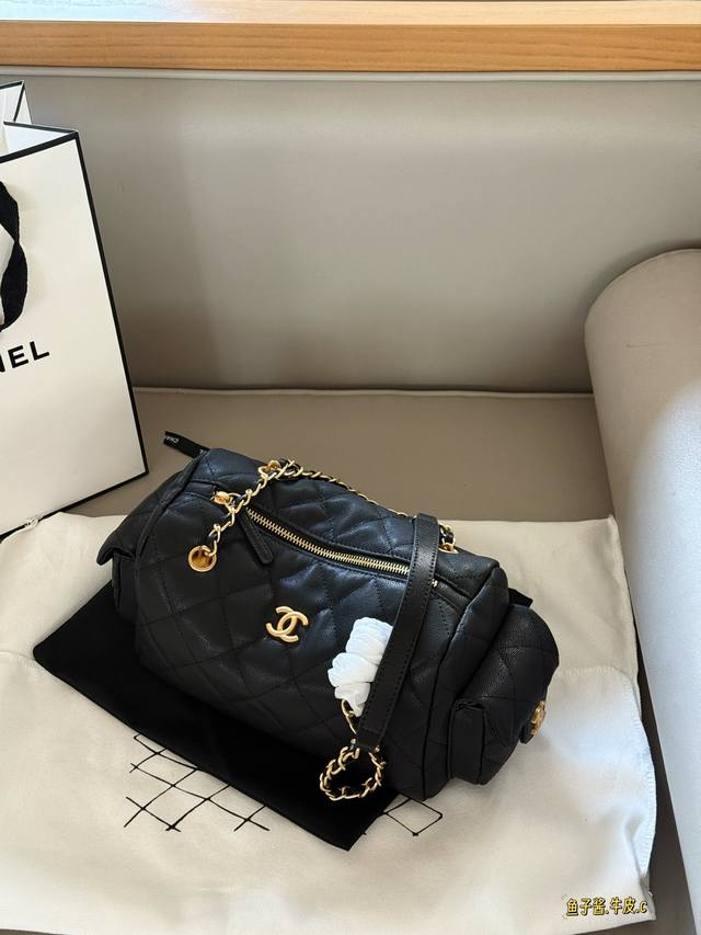 No Box Size: 25*15Cm Chanel 25K Bowling Ball A different feel, More casual and c