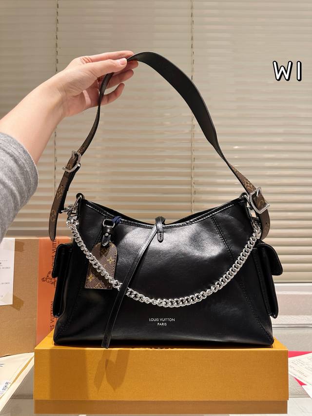 Original Single Item with Box Carryalldark Medium Handbag This Carrvall Dark me