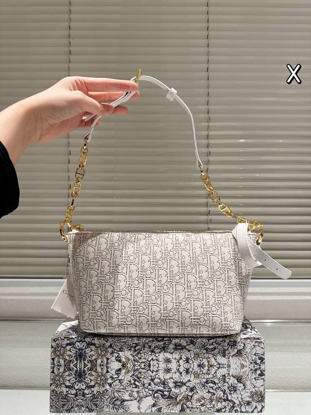 Replica Original Fabric Dior Star Hobo Shoulder Bag Dior Star Hobo shoulder bag