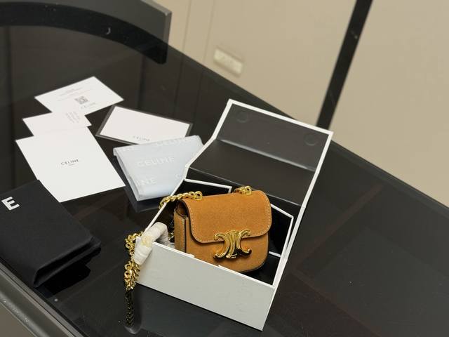 Comes with Box Size: 10*12Cm Celine Mini Coin Purse with Leather This mini coin