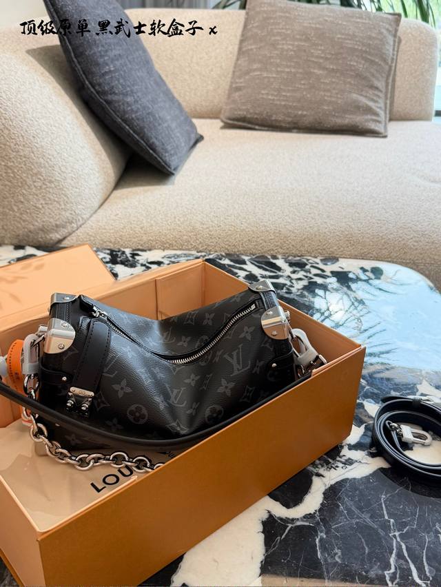 LV Side Trunk East West Black Floral Box Bag C LV's Side Trunk East West black f